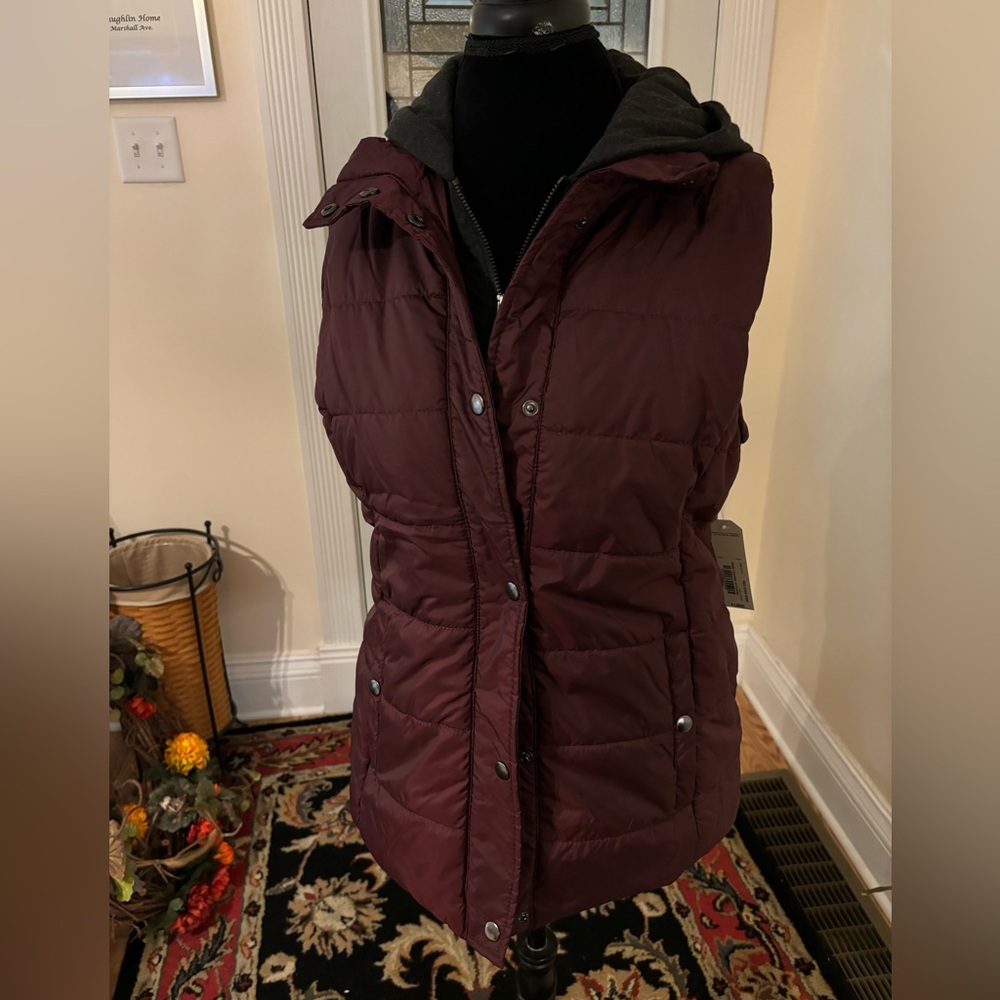 Arizona Jeans Mock Hoodie under Vest